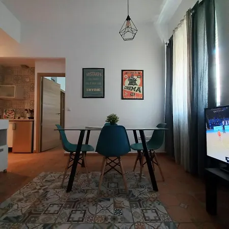 Triana Calm Apartment *